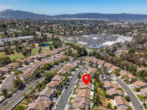 View/Area - 30780 Point Woods Ct, Temecula, CA 92591 photo 3 of 4