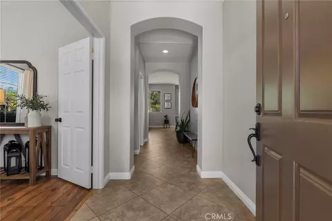 Entry Way - 31258 Mangrove Dr, Temecula, CA 92592 photo 2 of 11