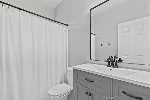 Bath - 31258 Mangrove Dr, Temecula, CA 92592 photo 3 of 3