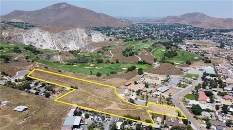 3450 Scenic Dr, Riverside, CA 92509 photo 2