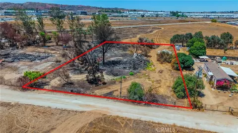 2948 Susan Ln, Perris, CA 92571 photo 3