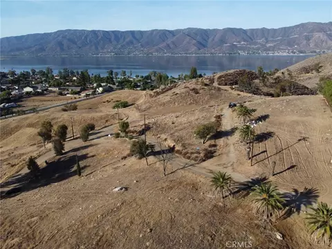 1 Hill Ave, Lake Elsinore, CA 92530