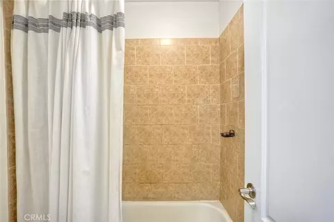 Bath - 615 Fredricks #175, Oceanside, CA 92058 photo 4 of 4