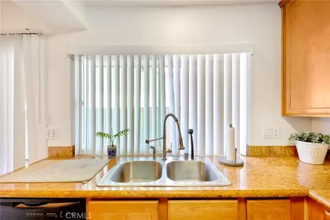 Kitchen - 615 Fredricks #175, Oceanside, CA 92058 photo 4 of 5