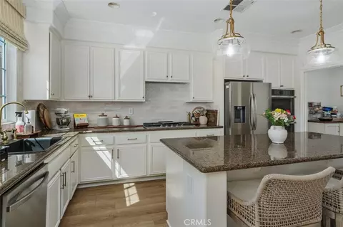 Kitchen - 40340 Charlesburg, Temecula, CA 92591 photo 3 of 5