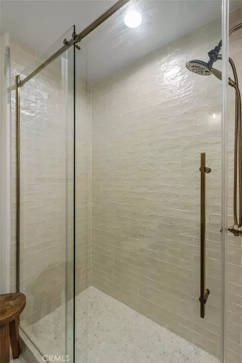 Bath - 40340 Charlesburg, Temecula, CA 92591 photo 3 of 5