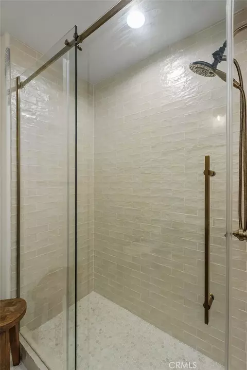 Bath - 40340 Charlesburg, Temecula, CA 92591 photo 3 of 5