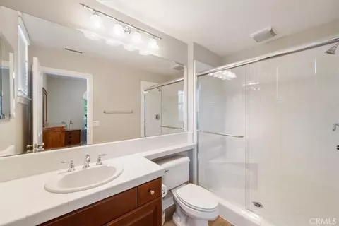 Bath - 46324 Durango Dr, Temecula, CA 92592 photo 2 of 5