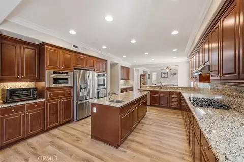 Kitchen - 46324 Durango Dr, Temecula, CA 92592 photo 1 of 4
