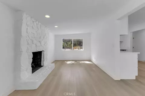 Living - 49438 Conejo Rd, Morongo Valley, CA 92256 photo 4 of 15