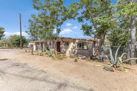 Exterior - 49438 Conejo Rd, Morongo Valley, CA 92256 photo 4 of 10