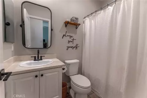 Bath - 23491 Crystal Way, Wildomar, CA 92595 photo 1 of 2