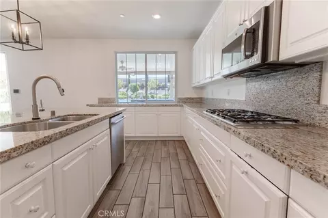 Kitchen - 23491 Crystal Way, Wildomar, CA 92595 photo 3 of 5