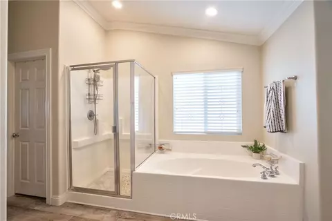 Bath - 33208 Rhine Ave, Temecula, CA 92592 photo 4 of 5