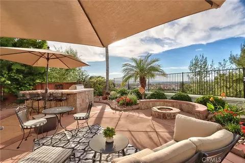 Exterior - 33208 Rhine Ave, Temecula, CA 92592 photo 4 of 13