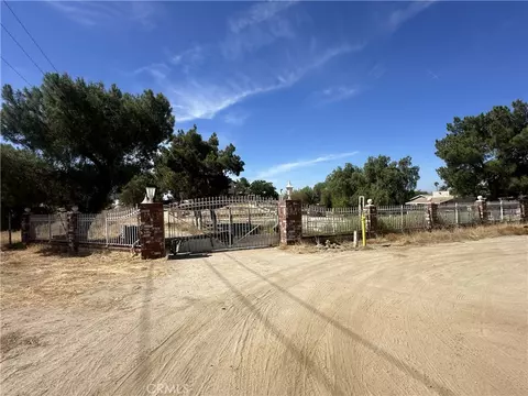 Exterior - 26985 Emerett Ln, Perris, CA 92571 photo 11 of 14