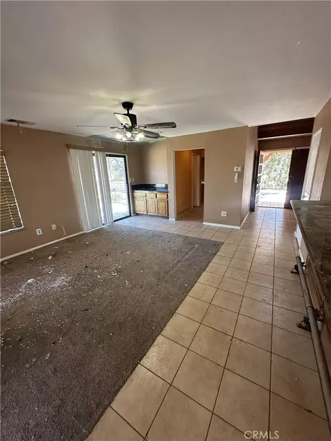 Living - 26985 Emerett Ln, Perris, CA 92571 photo 2 of 3
