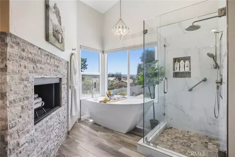 Bath - 29830 Corte Granada, Temecula, CA 92591 photo 4 of 8