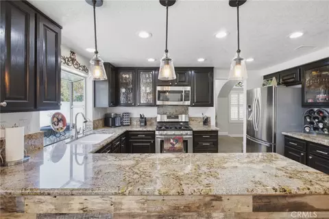 Kitchen - 29830 Corte Granada, Temecula, CA 92591 photo 2 of 4