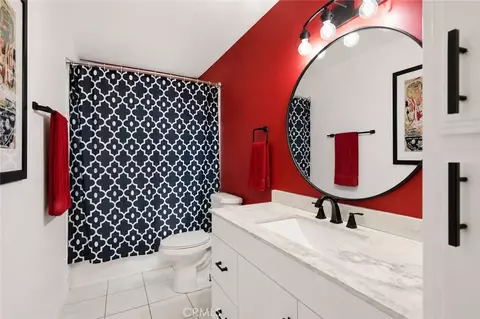 Bath - 31948 Del Cielo Este #6, Bonsall, CA 92003 photo 2 of 2