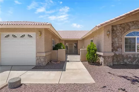 Exterior - 12922 Lompoc, Apple Valley, CA 92308 photo 4 of 7
