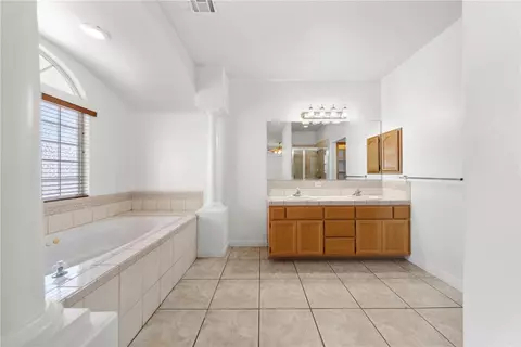 Bath - 12922 Lompoc, Apple Valley, CA 92308 photo 1 of 3