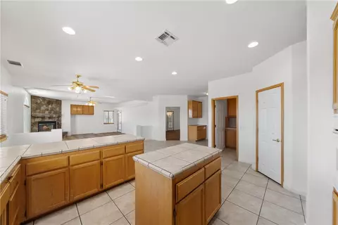Kitchen - 12922 Lompoc, Apple Valley, CA 92308 photo 2 of 3