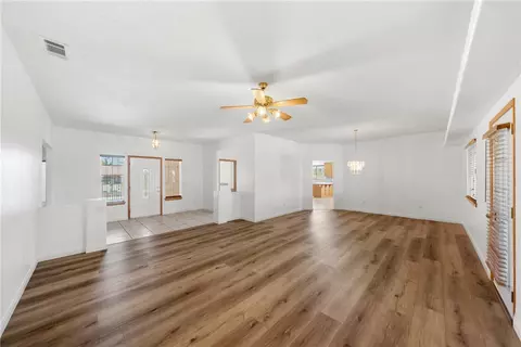 Living - 12922 Lompoc, Apple Valley, CA 92308 photo 5 of 6