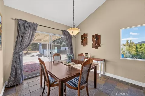 Dining - 34680 Jennifer Dr, Wildomar, CA 92595 photo 2 of 3