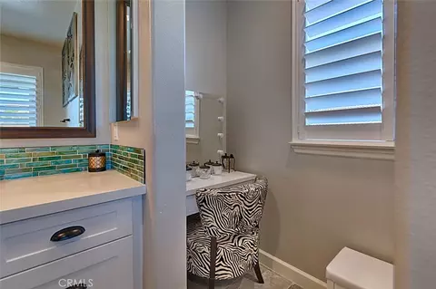 Bath - 45659 Bassett, Temecula, CA 92592 photo 5 of 7