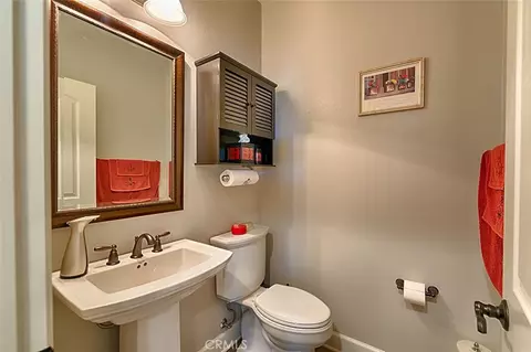 Bath - 45659 Bassett, Temecula, CA 92592 photo 1 of 7