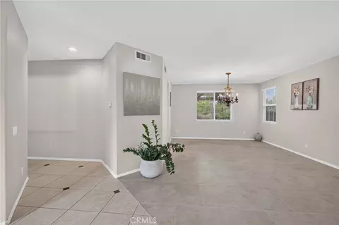 Entry Way - 45339 Tiburcio, Temecula, CA 92592 photo 3 of 9