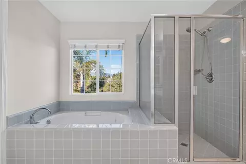 Bath - 45339 Tiburcio, Temecula, CA 92592 photo 2 of 4