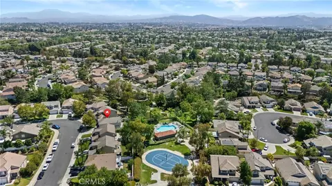 View/Area - 32166 Via Arias, Temecula, CA 92592 photo 4 of 5