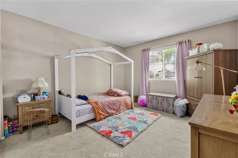 Bedroom - 32166 Via Arias, Temecula, CA 92592 photo 9 of 9