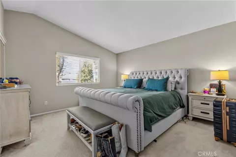 Bedroom - 32166 Via Arias, Temecula, CA 92592 photo 4 of 9