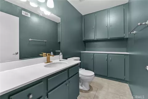 Bath - 32166 Via Arias, Temecula, CA 92592 photo 1 of 4