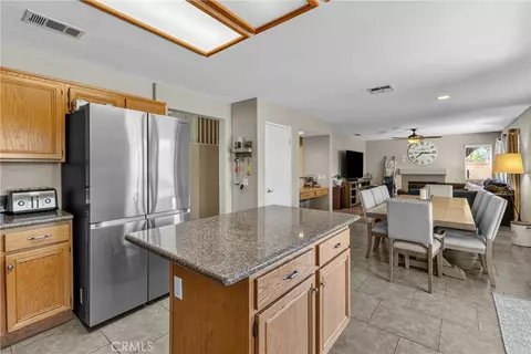 Kitchen - 32166 Via Arias, Temecula, CA 92592 photo 4 of 4
