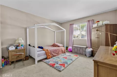 Bedroom - 32166 Via Arias, Temecula, CA 92592 photo 9 of 9