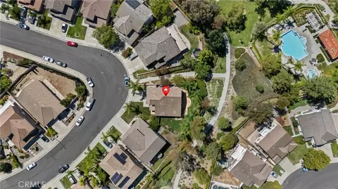 View/Area - 32166 Via Arias, Temecula, CA 92592 photo 2 of 5
