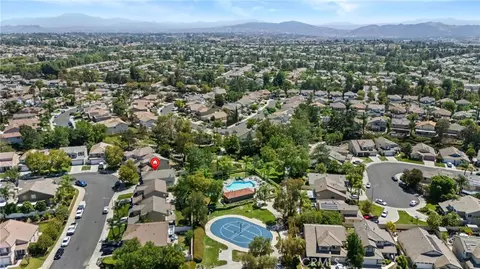 View/Area - 32166 Via Arias, Temecula, CA 92592 photo 4 of 5
