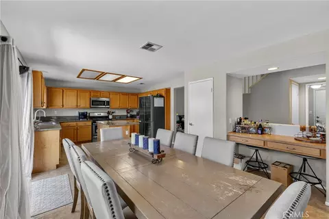 Dining - 32166 Via Arias, Temecula, CA 92592 photo 2 of 2