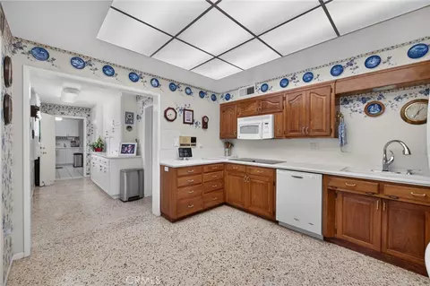 Kitchen - 33975 Wright, Menifee, CA 92584 photo 1 of 3