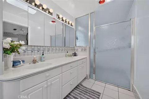 Bath - 33975 Wright, Menifee, CA 92584 photo 1 of 4