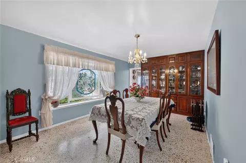 Dining - 33975 Wright, Menifee, CA 92584 photo 1 of 2