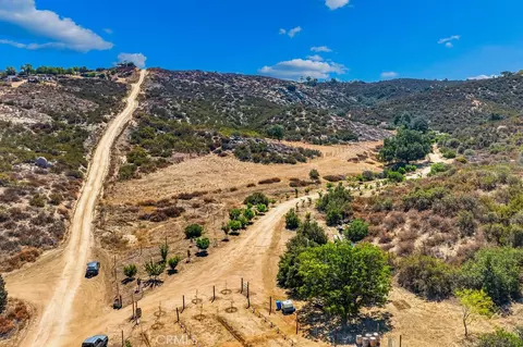 40200 E Benton Rd, Hemet, CA 92544 photo 15