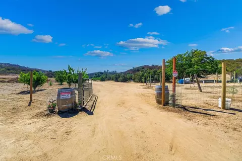 40200 E Benton Rd, Hemet, CA 92544 photo 29