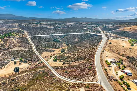 40200 E Benton Rd, Hemet, CA 92544 photo 30