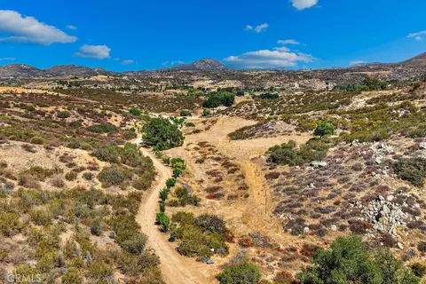 40200 E Benton Rd, Hemet, CA 92544 photo 22