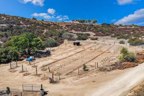 40200 E Benton Rd, Hemet, CA 92544 photo 5